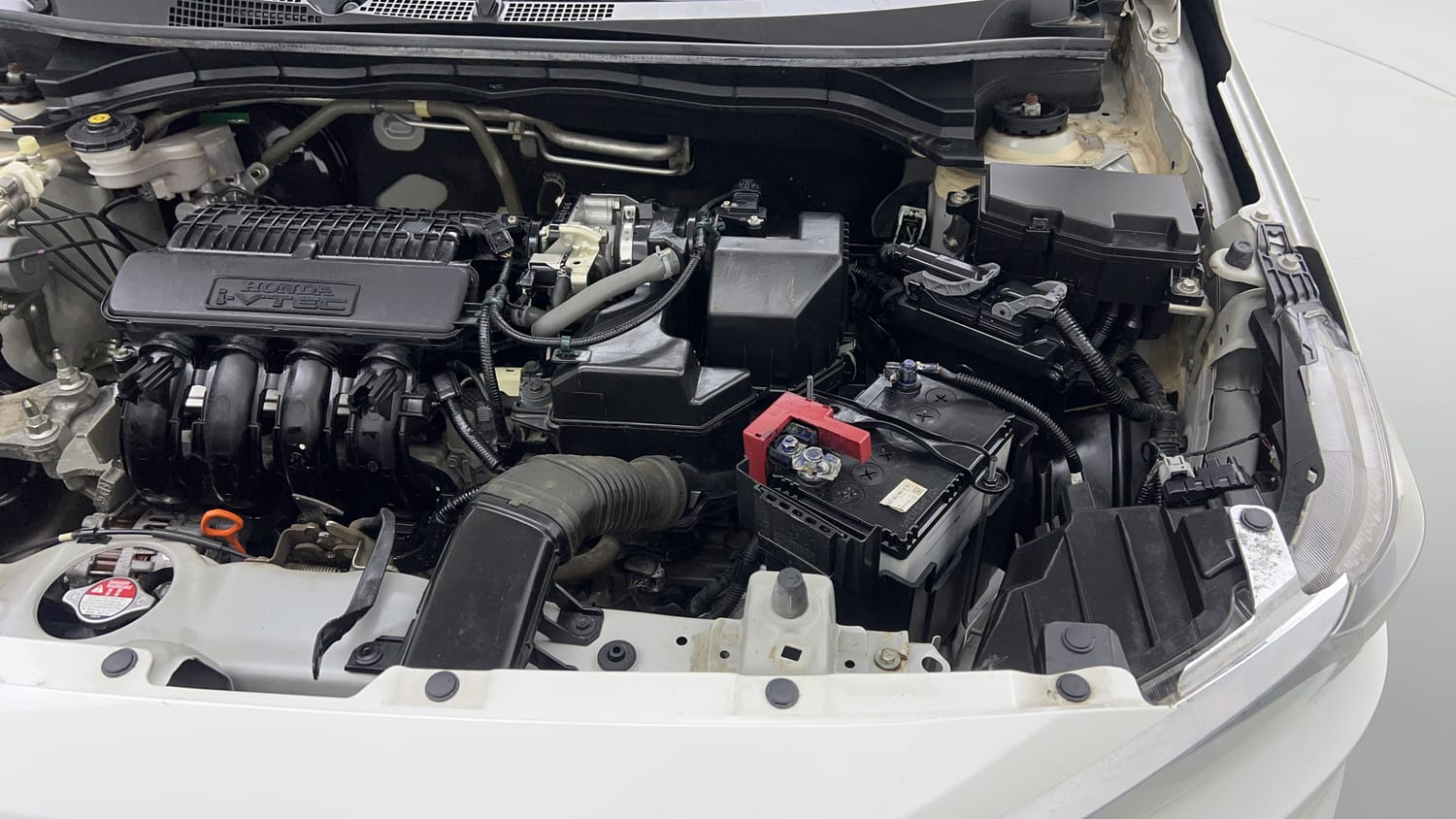Used 2024 Honda Amaze VX 1.2 Petrol CVT Petrol Automatic engine ENGINE LEFT SIDE VIEW