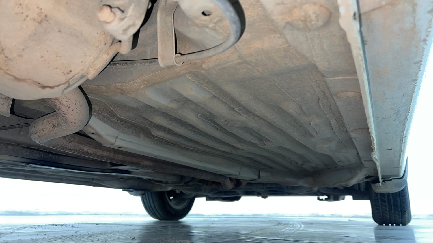 Used 2024 Honda Amaze VX 1.2 Petrol CVT Petrol Automatic extra REAR RIGHT UNDERBODY VIEW