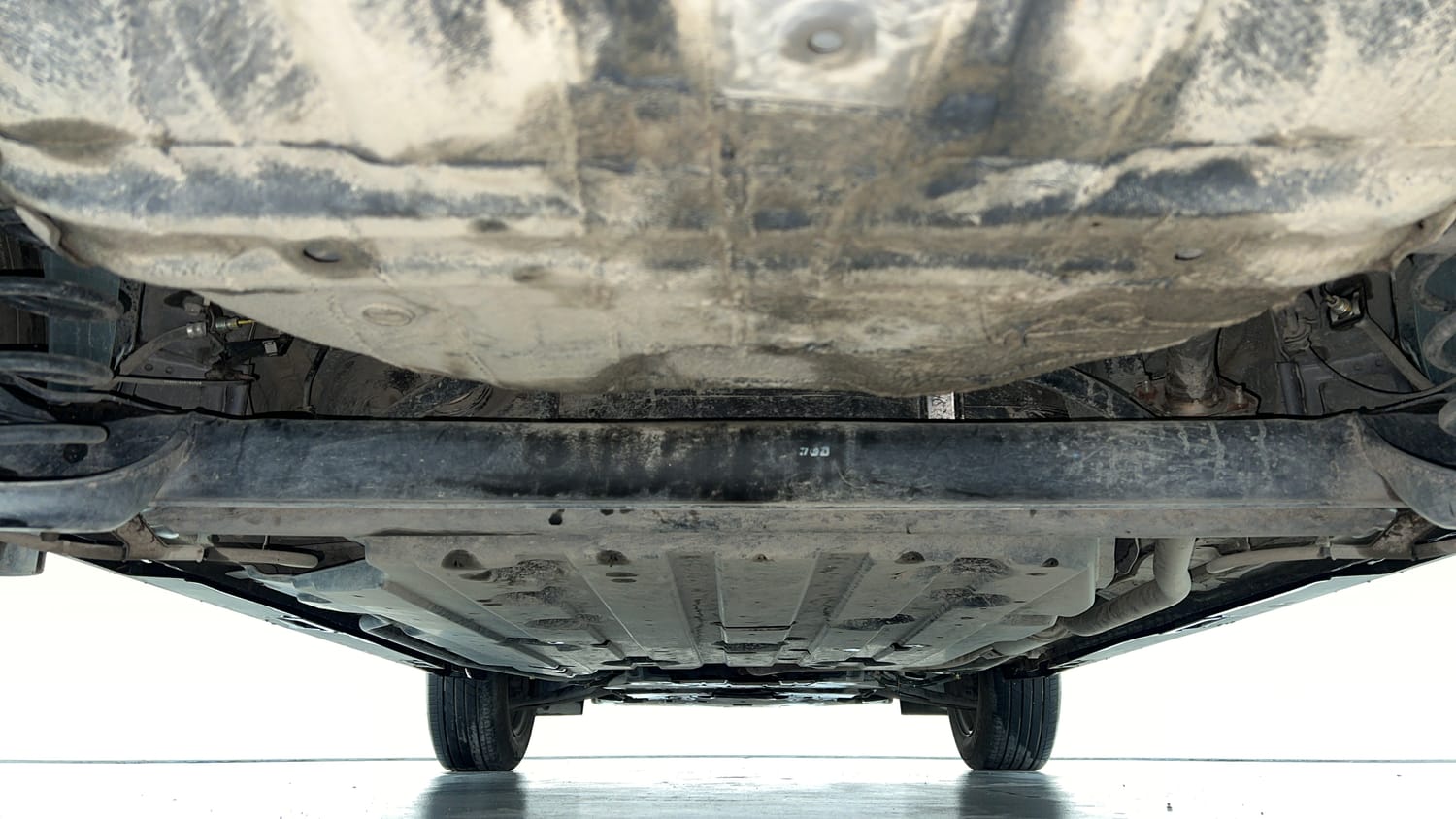 Used 2024 Honda Elevate V MT Petrol Manual extra REAR UNDERBODY VIEW (TAKEN FROM REAR)