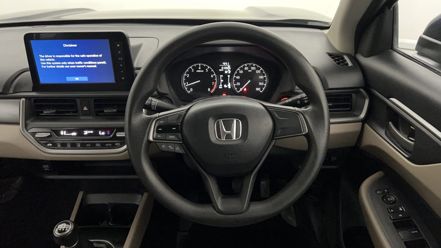 Used 2024 Honda Elevate V MT Petrol Manual interior STEERING VIEW