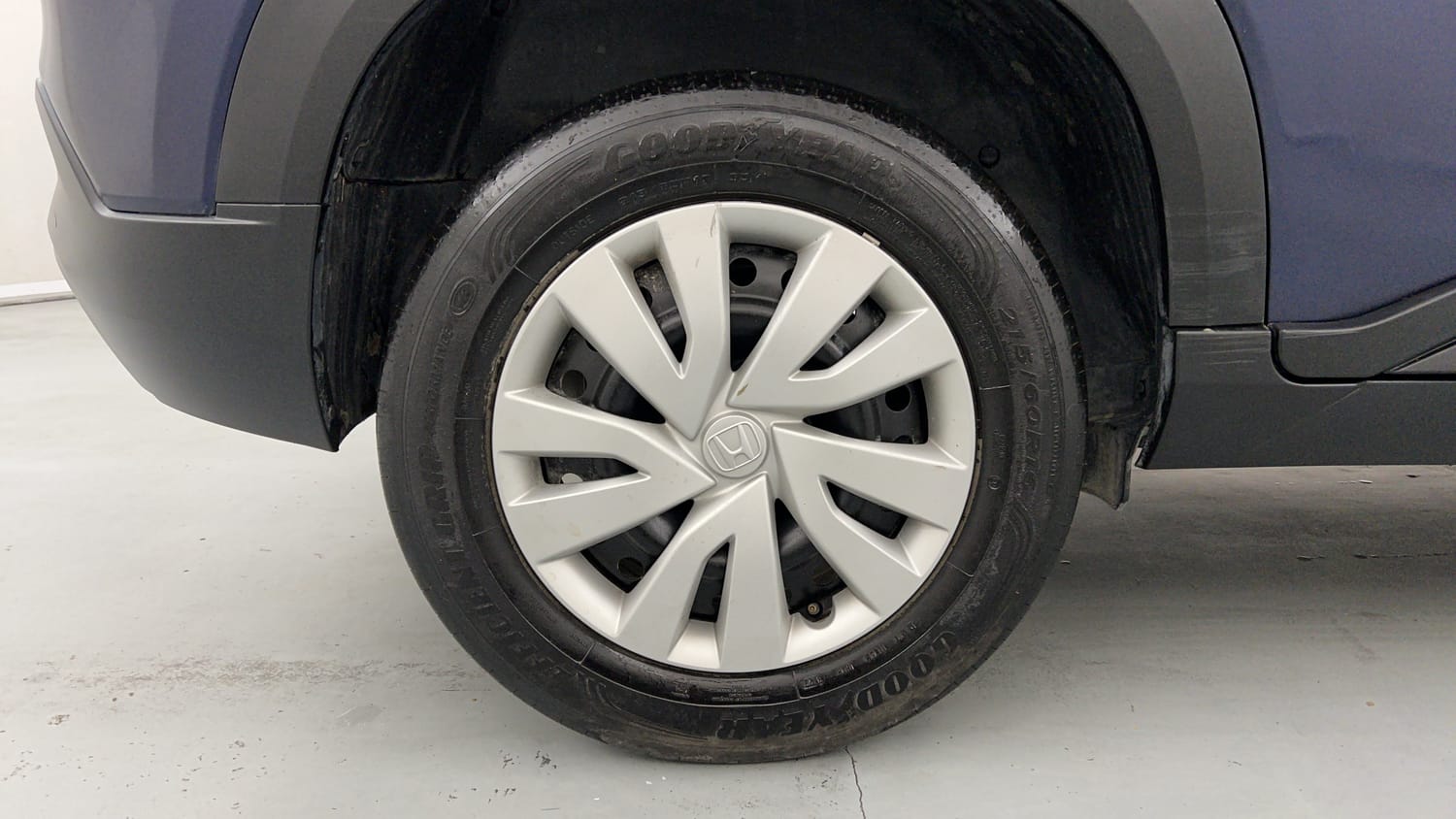 Used 2024 Honda Elevate V MT Petrol Manual tyres RIGHT REAR TYRE RIM VIEW