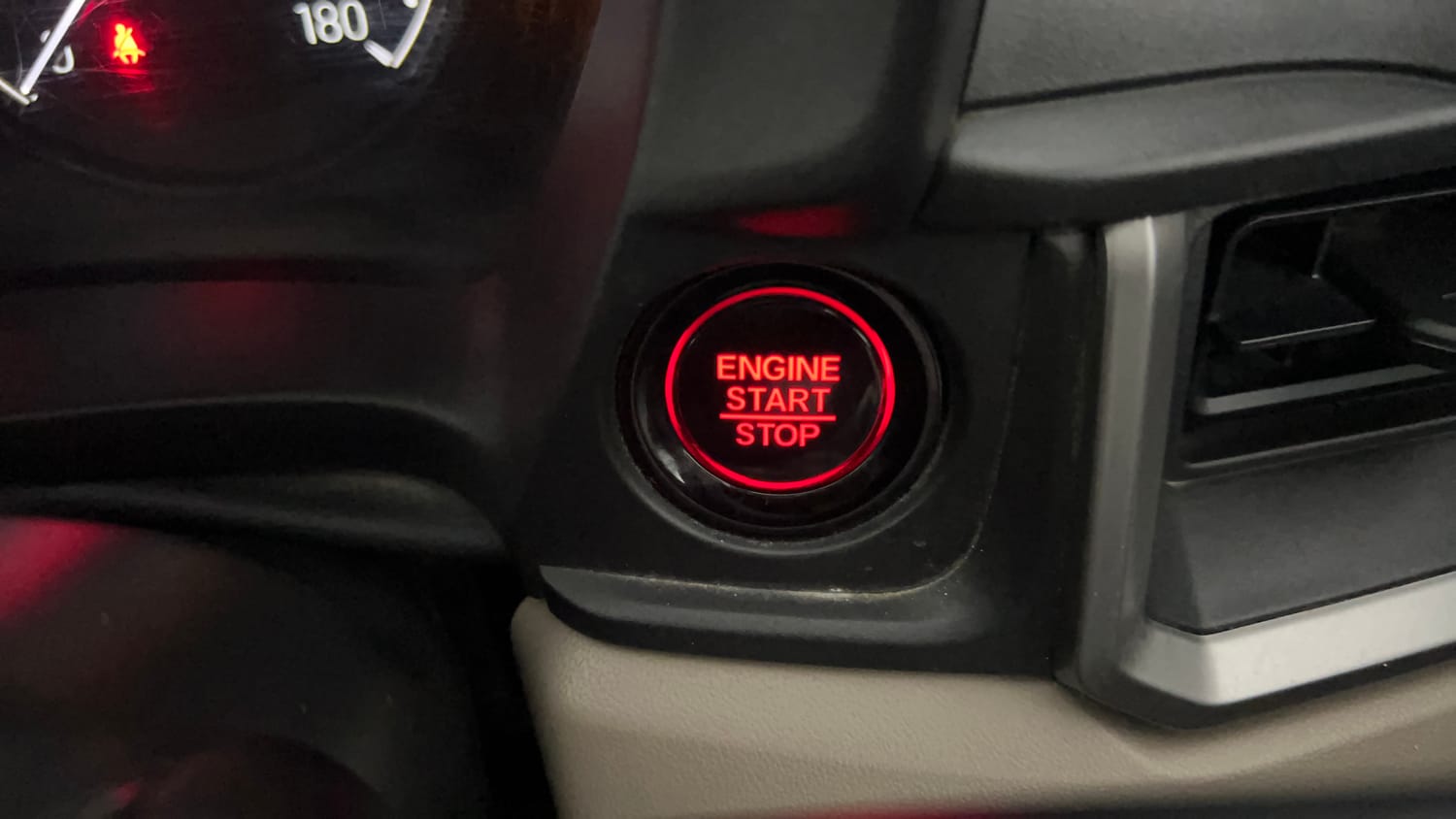 Used 2024 Honda Elevate V MT Petrol Manual top_features Keyless start