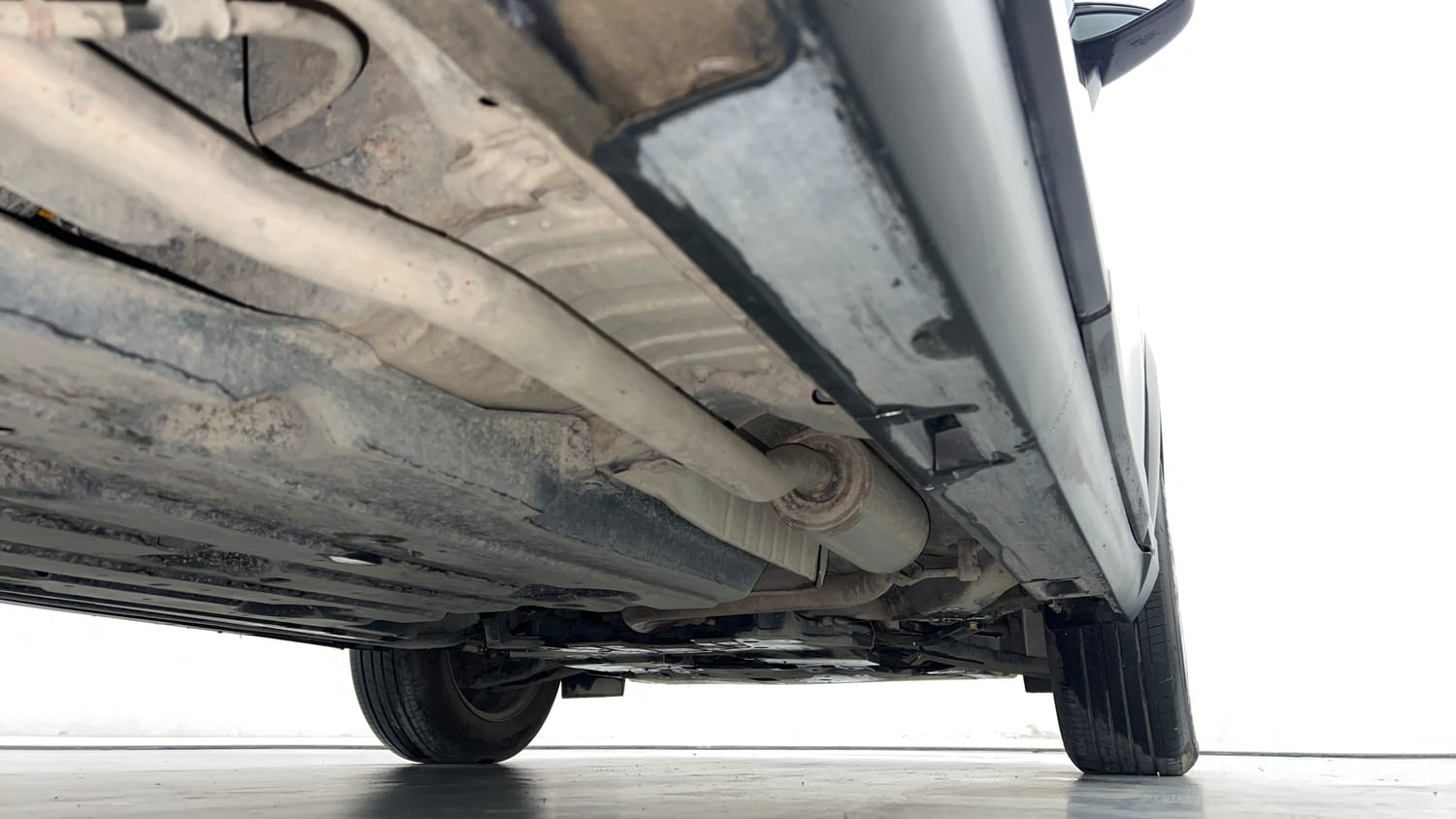 Used 2024 Honda Elevate V MT Petrol Manual extra REAR RIGHT UNDERBODY VIEW