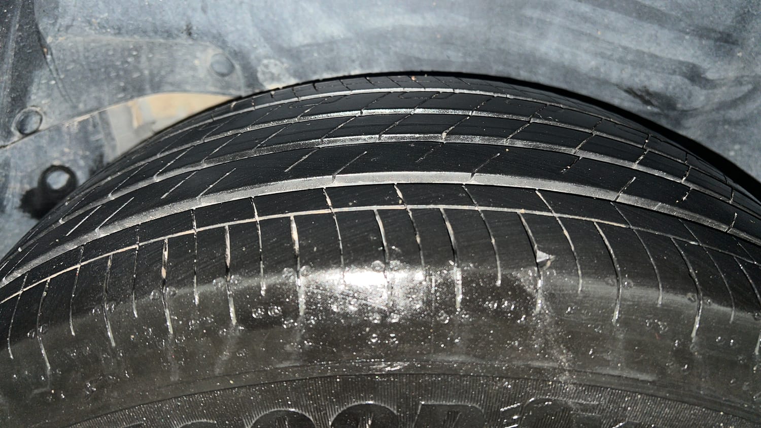 Used 2024 Honda Elevate V MT Petrol Manual tyres RIGHT REAR TYRE TREAD VIEW