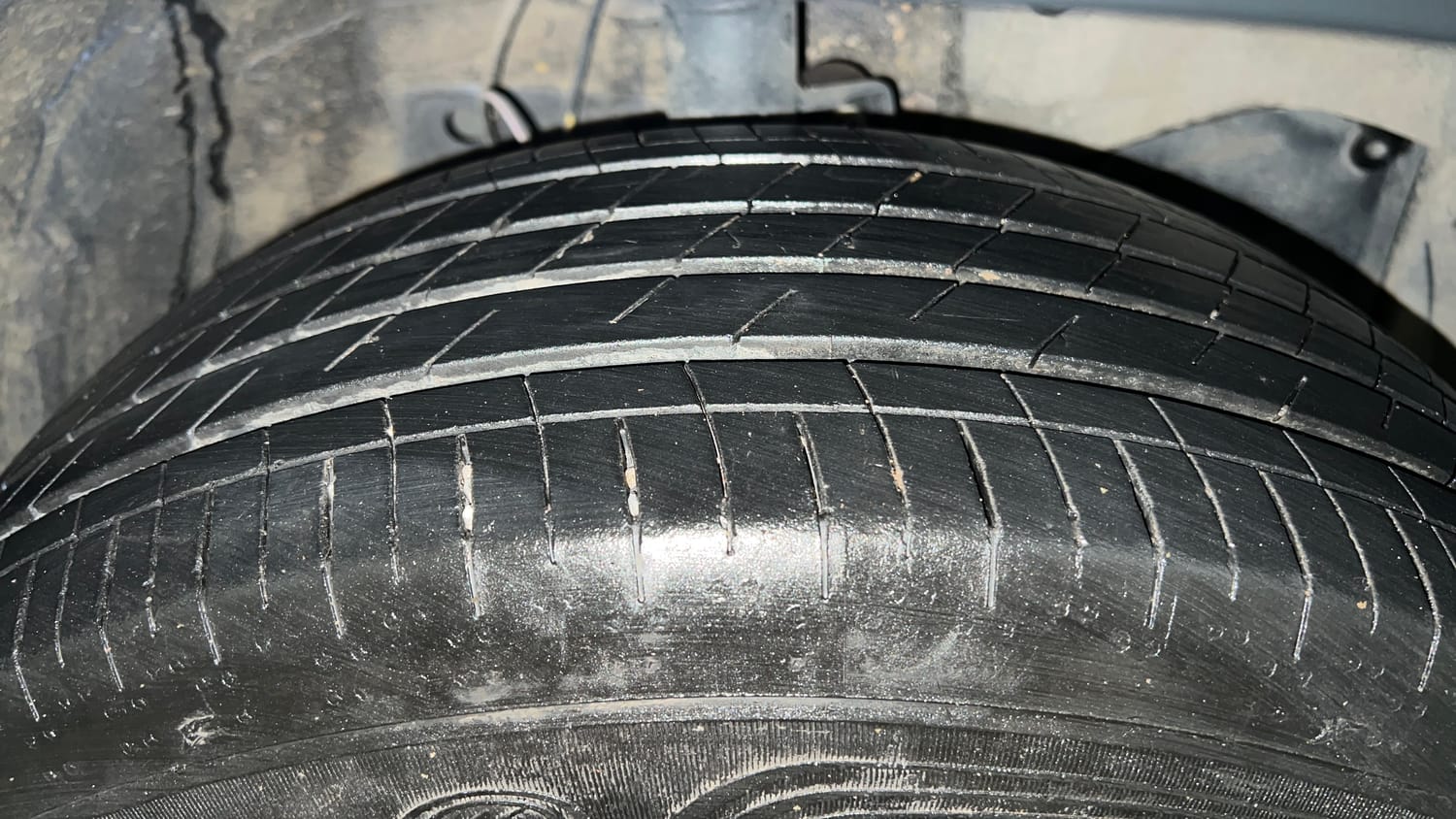 Used 2024 Honda Elevate V MT Petrol Manual tyres RIGHT FRONT TYRE TREAD VIEW