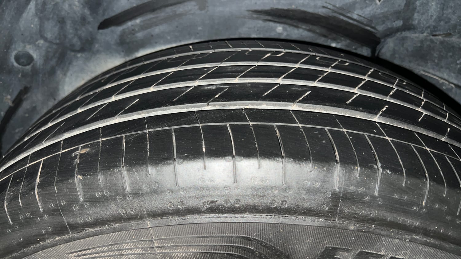Used 2024 Honda Elevate V MT Petrol Manual tyres LEFT REAR TYRE TREAD VIEW