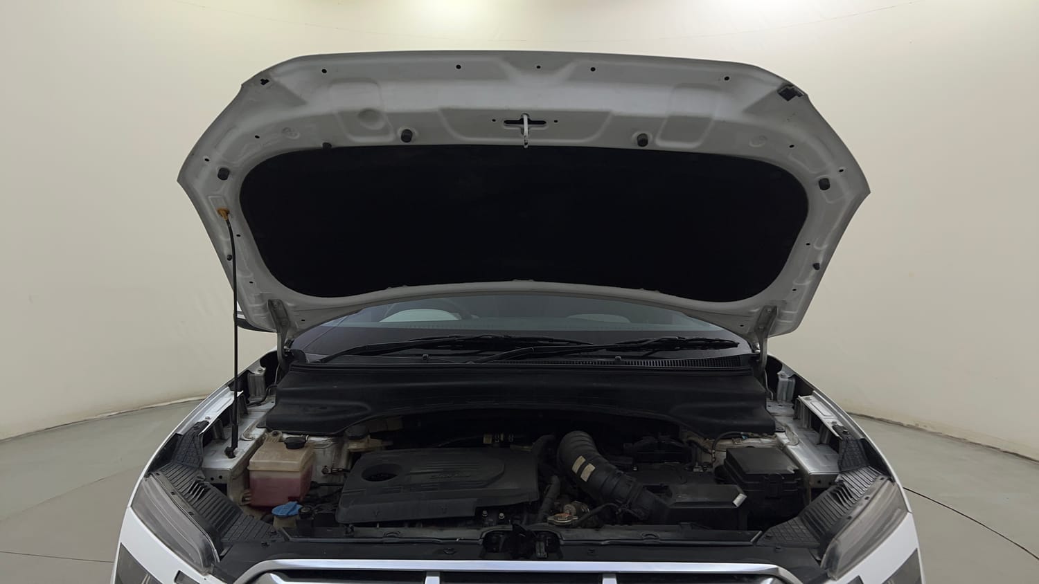 Used 2023 Hyundai Creta SX (O) 1.5 Diesel Automatic Diesel Automatic engine ENGINE & BONNET OPEN FRONT VIEW