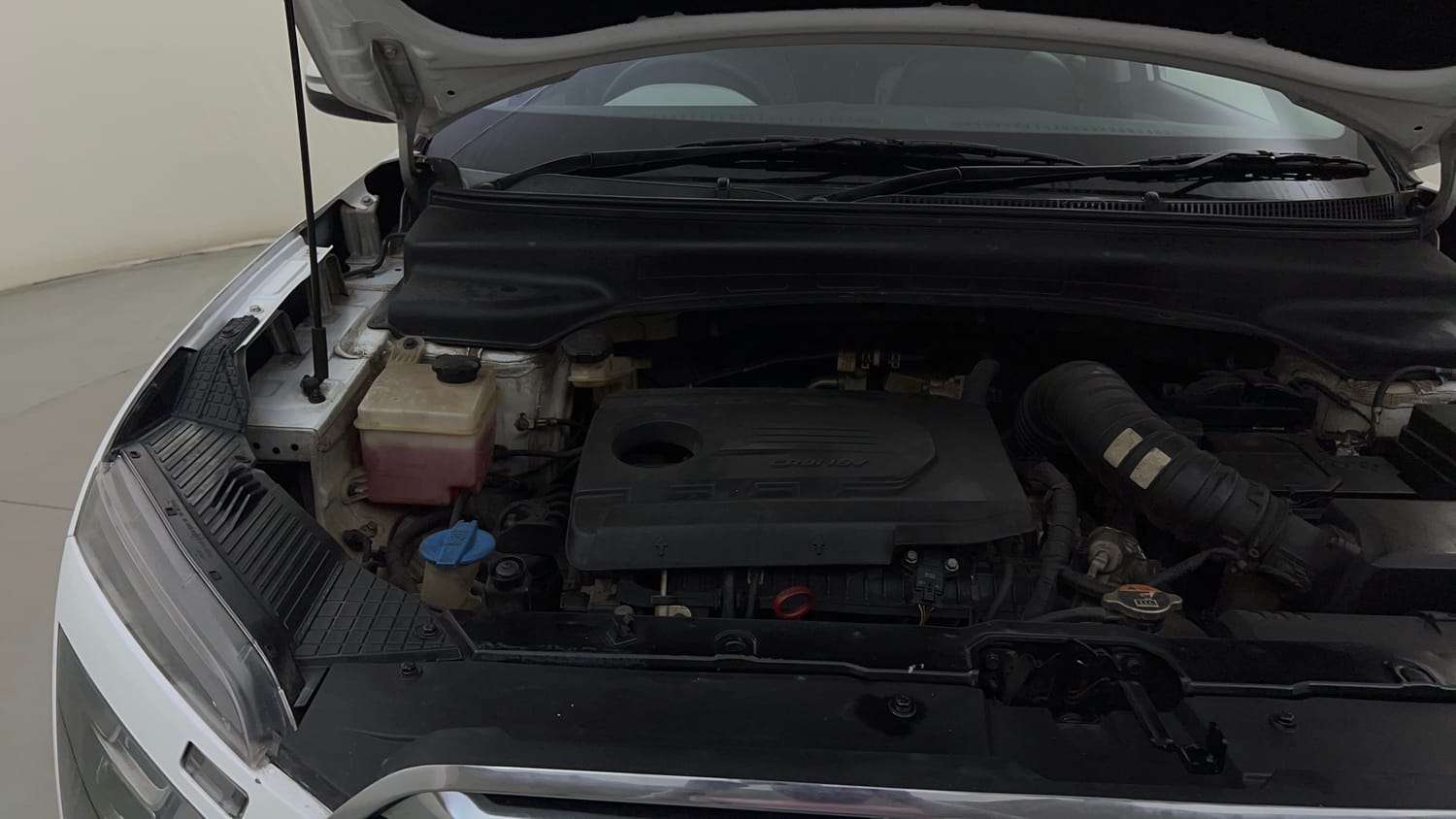 Used 2023 Hyundai Creta SX (O) 1.5 Diesel Automatic Diesel Automatic engine ENGINE RIGHT SIDE HINGE & APRON VIEW