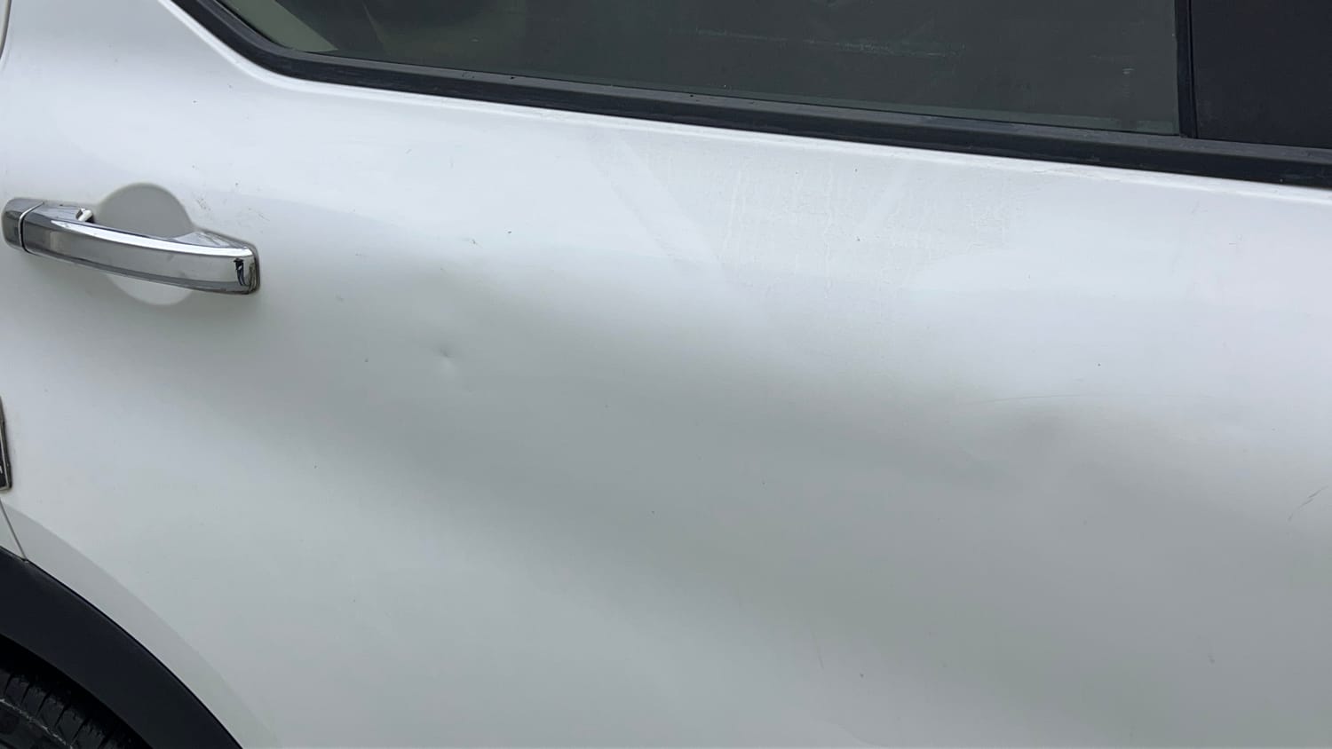 Used 2022 Renault Triber RXT Petrol Manual dents MINOR DENT