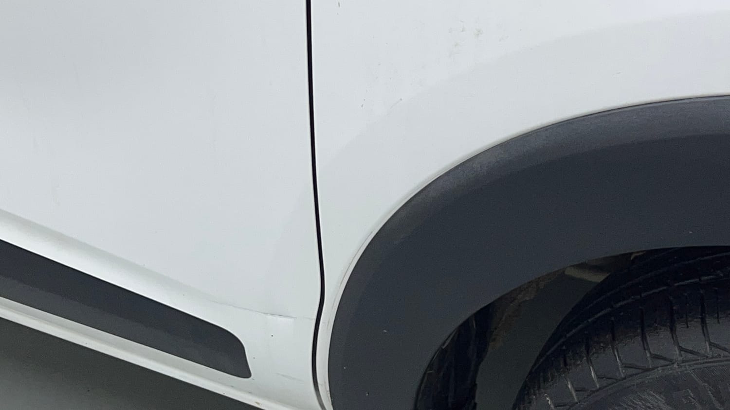 Used 2022 Renault Triber RXT Petrol Manual dents MINOR SCRATCH