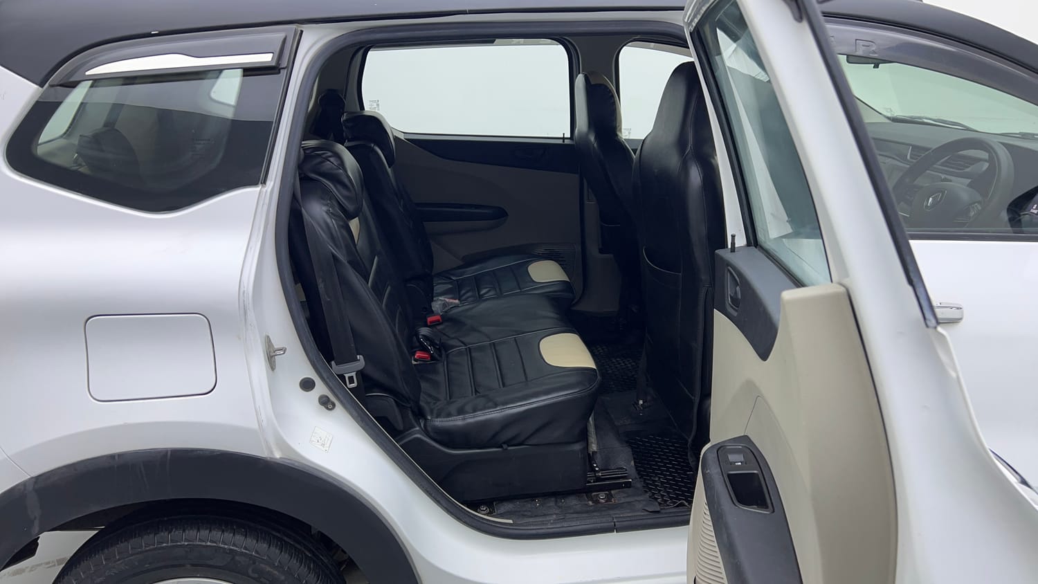 Used 2022 Renault Triber RXT Petrol Manual interior RIGHT SIDE REAR DOOR CABIN VIEW