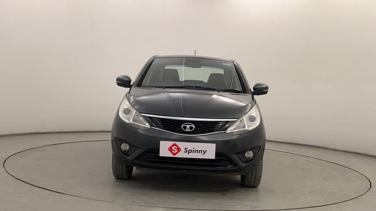 Used 2015 Tata Zest XMS Petrol Petrol Manual exterior FRONT VIEW