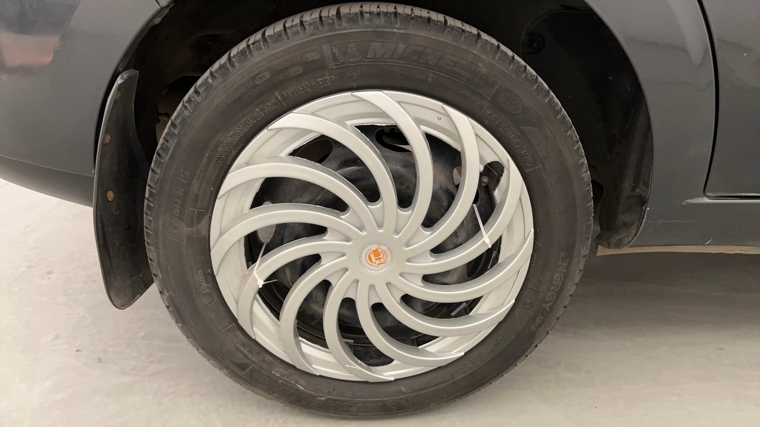 Used 2015 Tata Zest XMS Petrol Petrol Manual tyres RIGHT REAR TYRE RIM VIEW