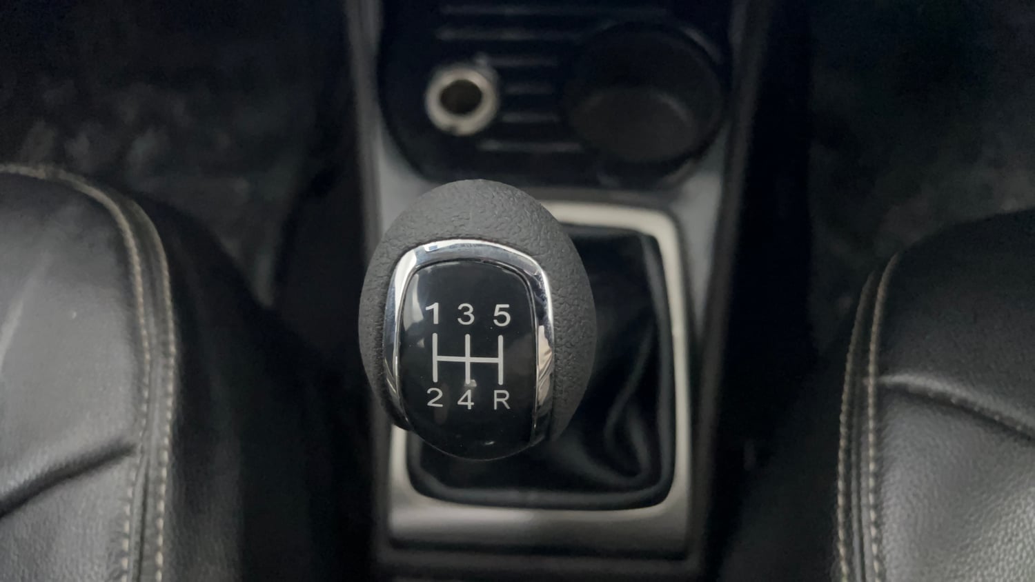 Used 2015 Tata Zest XMS Petrol Petrol Manual interior GEAR  KNOB VIEW