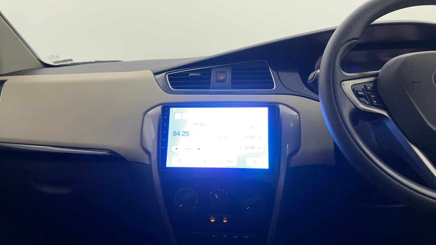 Used 2015 Tata Zest XMS Petrol Petrol Manual interior MUSIC SYSTEM & AC CONTROL VIEW