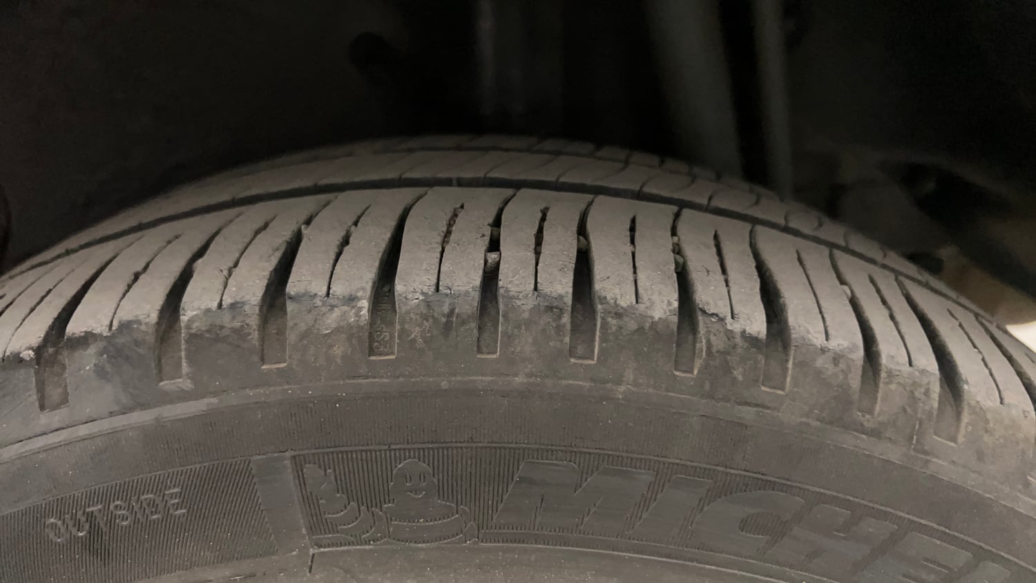 Used 2015 Tata Zest XMS Petrol Petrol Manual tyres LEFT REAR TYRE TREAD VIEW