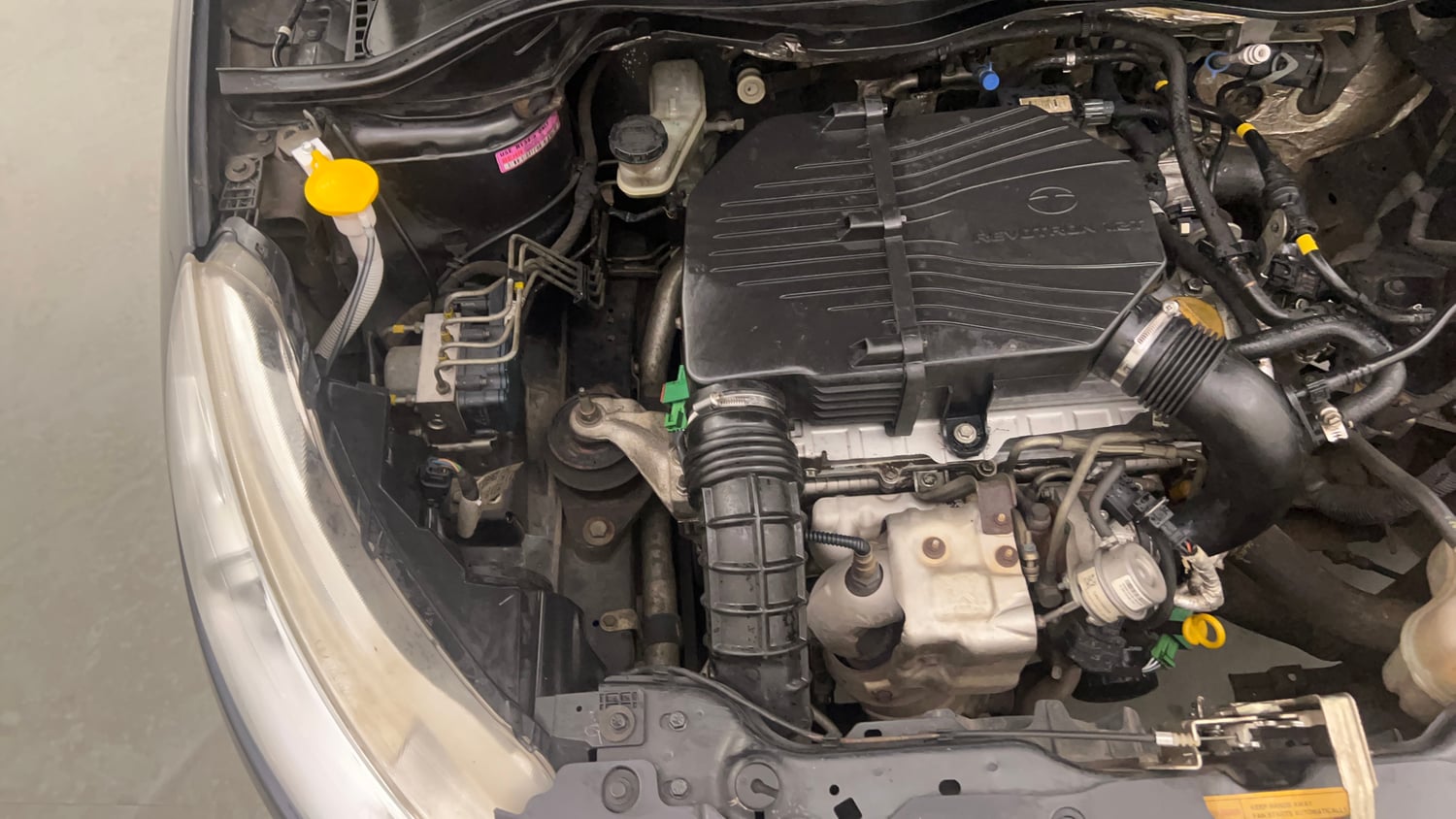 Used 2015 Tata Zest XMS Petrol Petrol Manual engine ENGINE RIGHT SIDE VIEW