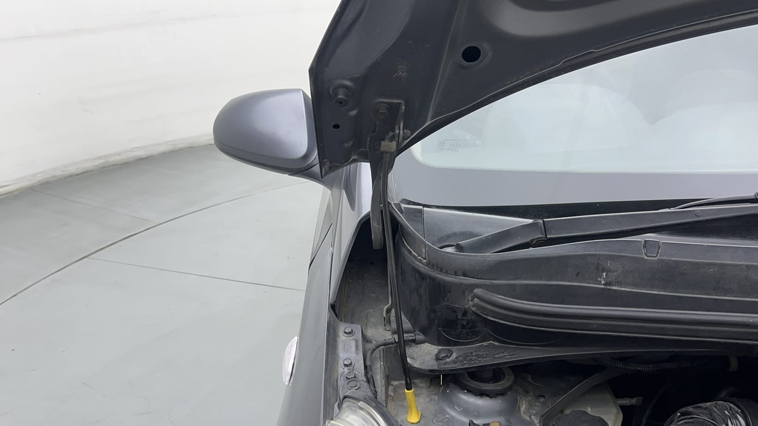 Used 2014 Hyundai Grand i10 Magna 1.2 Kappa VTVT Petrol Manual engine ENGINE RIGHT SIDE HINGE & APRON VIEW