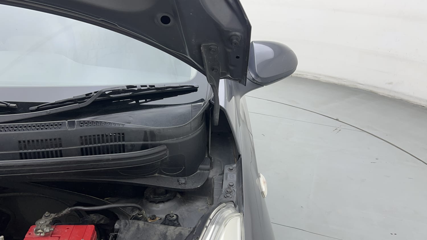 Used 2014 Hyundai Grand i10 Magna 1.2 Kappa VTVT Petrol Manual engine ENGINE LEFT SIDE HINGE & APRON VIEW