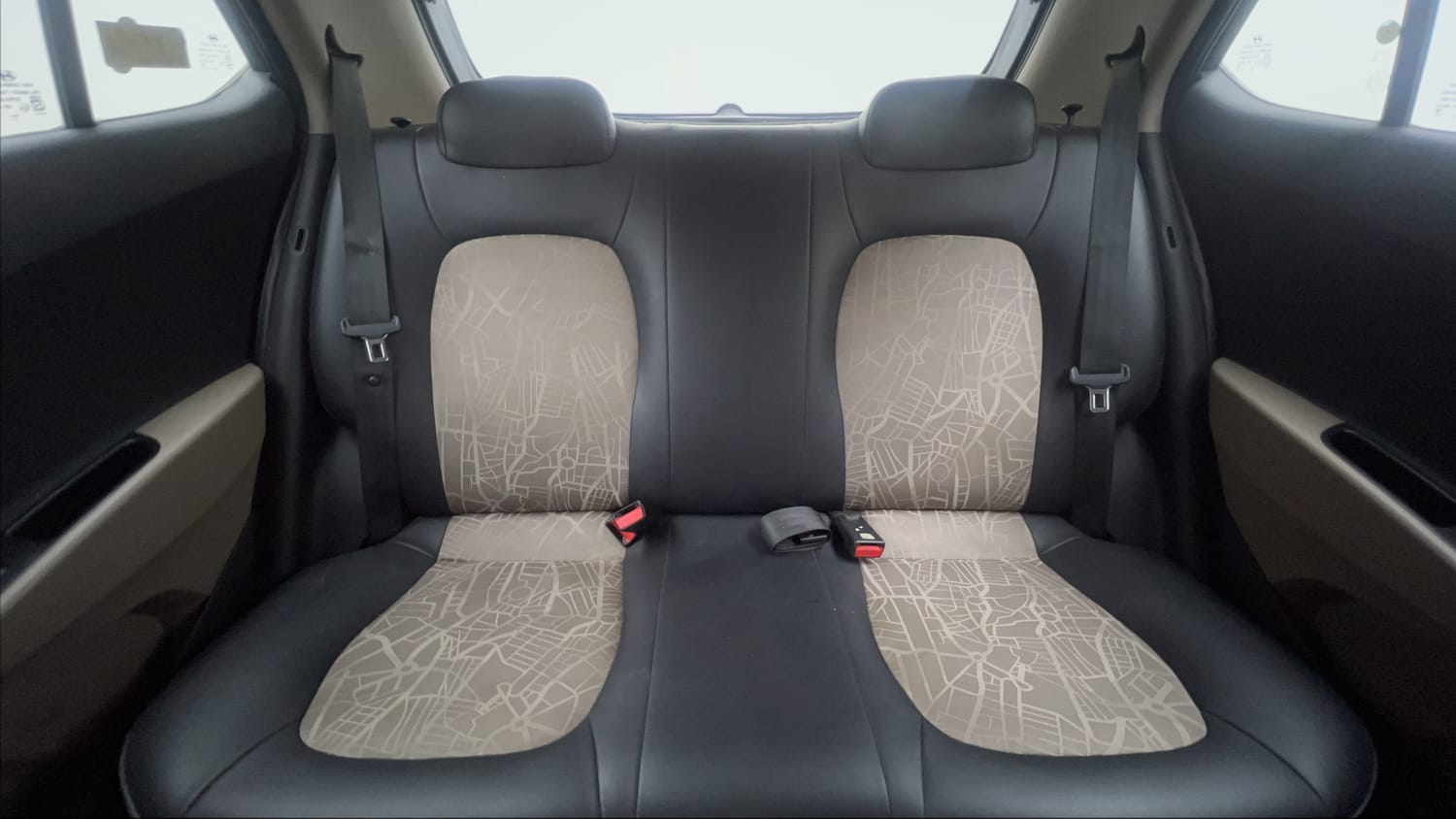 Used 2014 Hyundai Grand i10 Magna 1.2 Kappa VTVT Petrol Manual interior REAR SEAT CONDITION VIEW