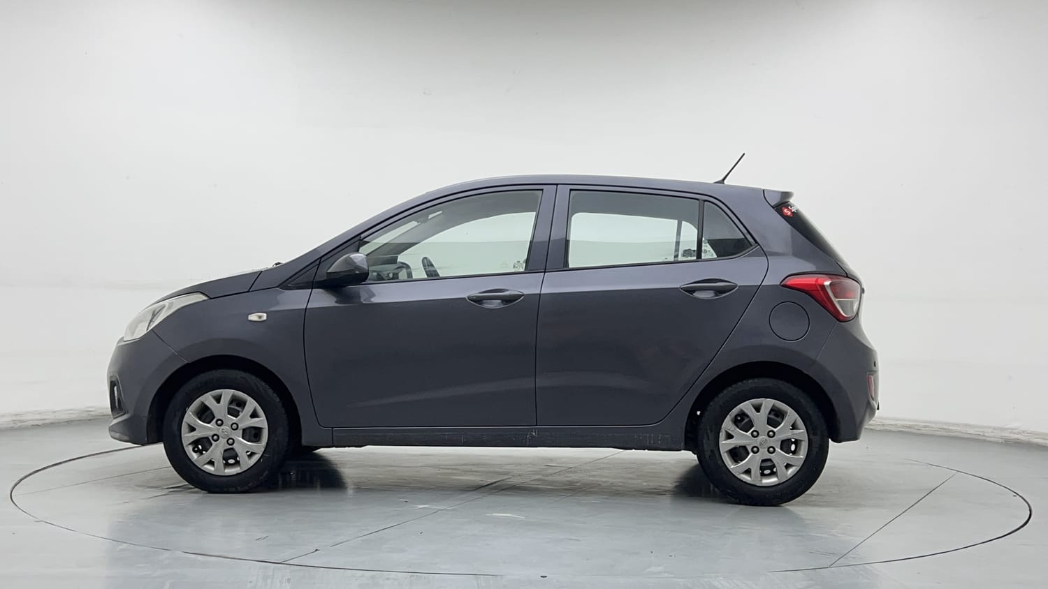 Used 2014 Hyundai Grand i10 Magna 1.2 Kappa VTVT Petrol Manual exterior LEFT SIDE VIEW