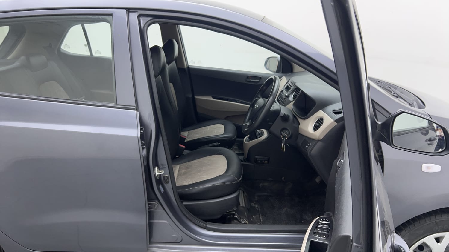 Used 2014 Hyundai Grand i10 Magna 1.2 Kappa VTVT Petrol Manual interior RIGHT SIDE FRONT DOOR CABIN VIEW