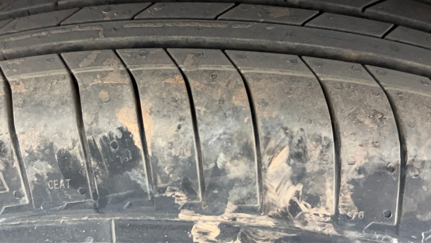 Used 2013 Maruti Suzuki Ritz Vdi BS-IV Diesel Manual tyres RIGHT REAR TYRE TREAD VIEW