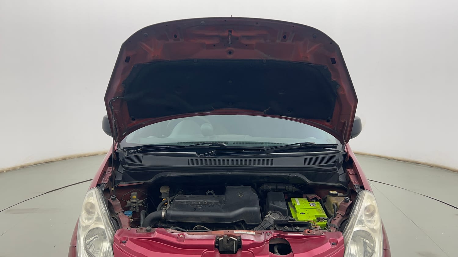 Used 2013 Maruti Suzuki Ritz Vdi BS-IV Diesel Manual engine ENGINE & BONNET OPEN FRONT VIEW