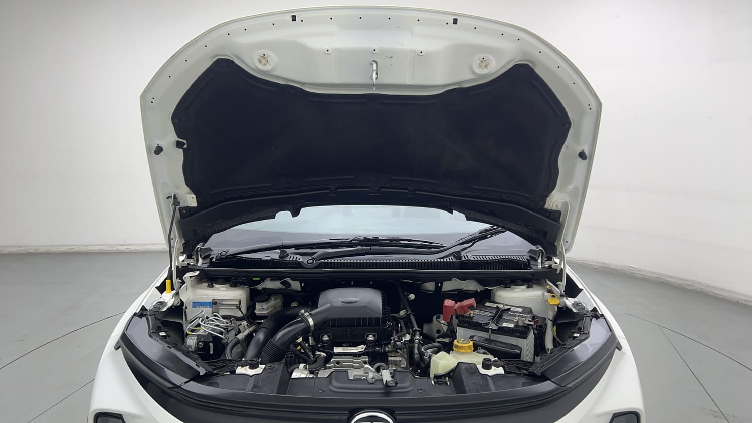 Used 2025 Tata Nexon Creative Plus (PS) 1.2 Petrol DCA Dual Tone Petrol Automatic engine ENGINE & BONNET OPEN FRONT VIEW