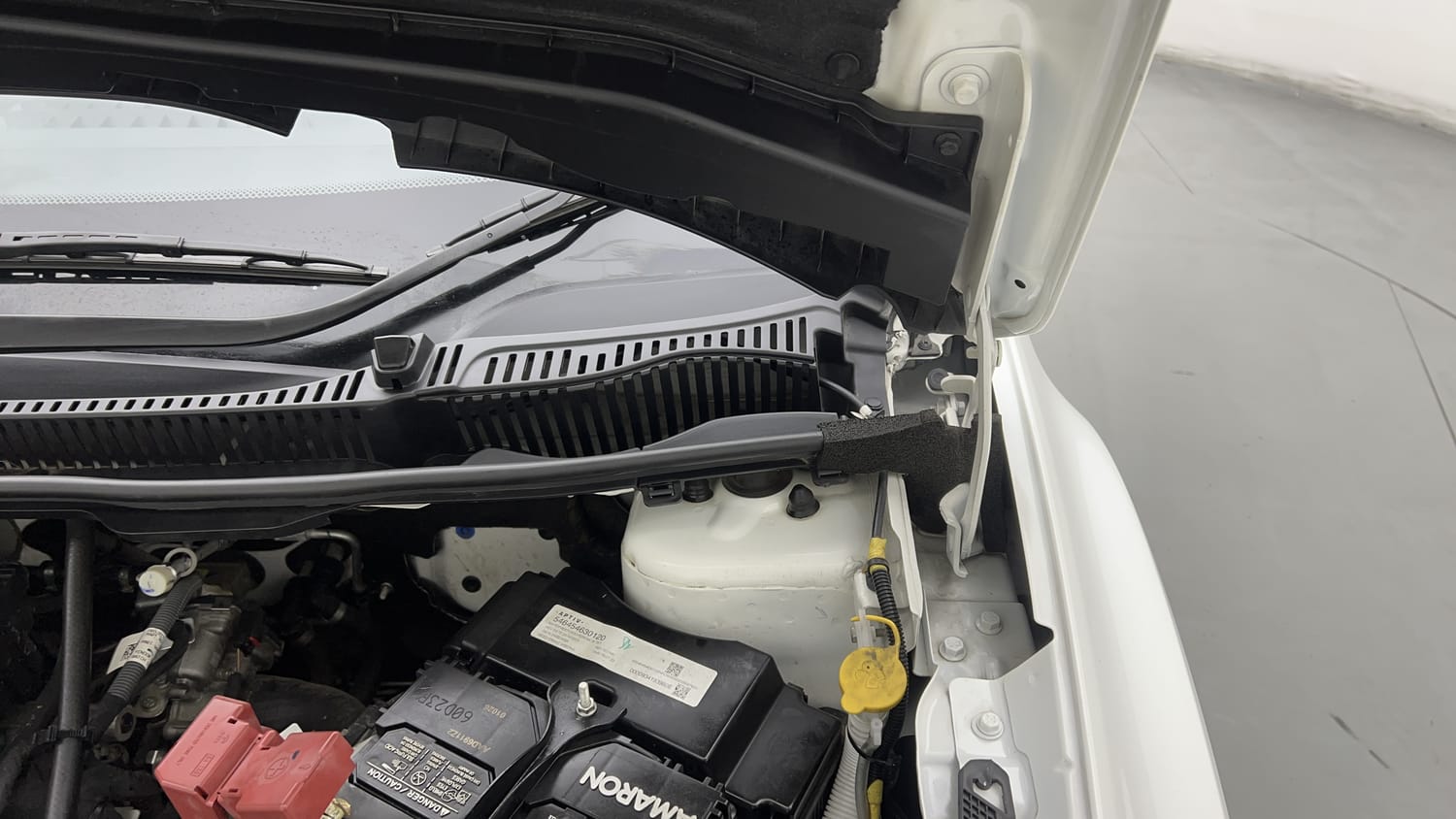 Used 2025 Tata Nexon Creative Plus (PS) 1.2 Petrol DCA Dual Tone Petrol Automatic engine ENGINE LEFT SIDE HINGE & APRON VIEW