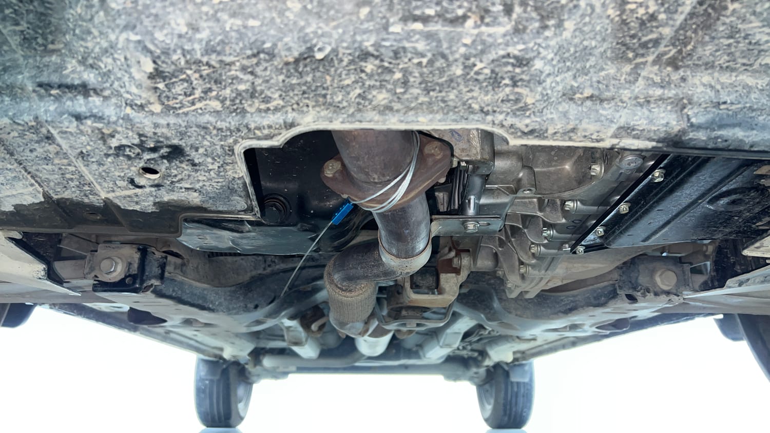 Used 2025 Tata Nexon Creative Plus (PS) 1.2 Petrol DCA Dual Tone Petrol Automatic extra FRONT LEFT UNDERBODY VIEW