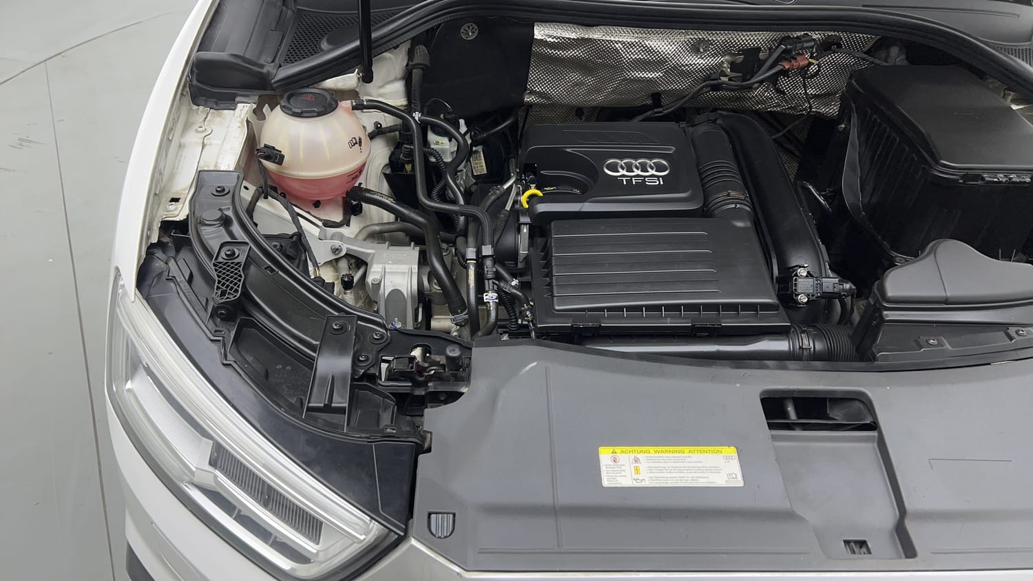 2017 Audi Q3 30 TFSI Premium-29
