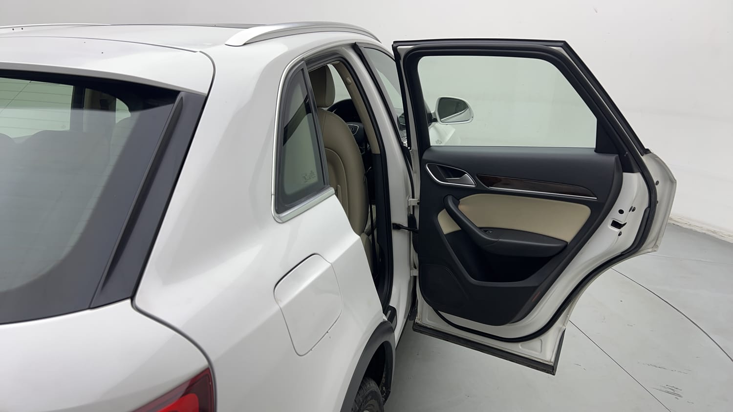 2017 Audi Q3 30 TFSI Premium-20
