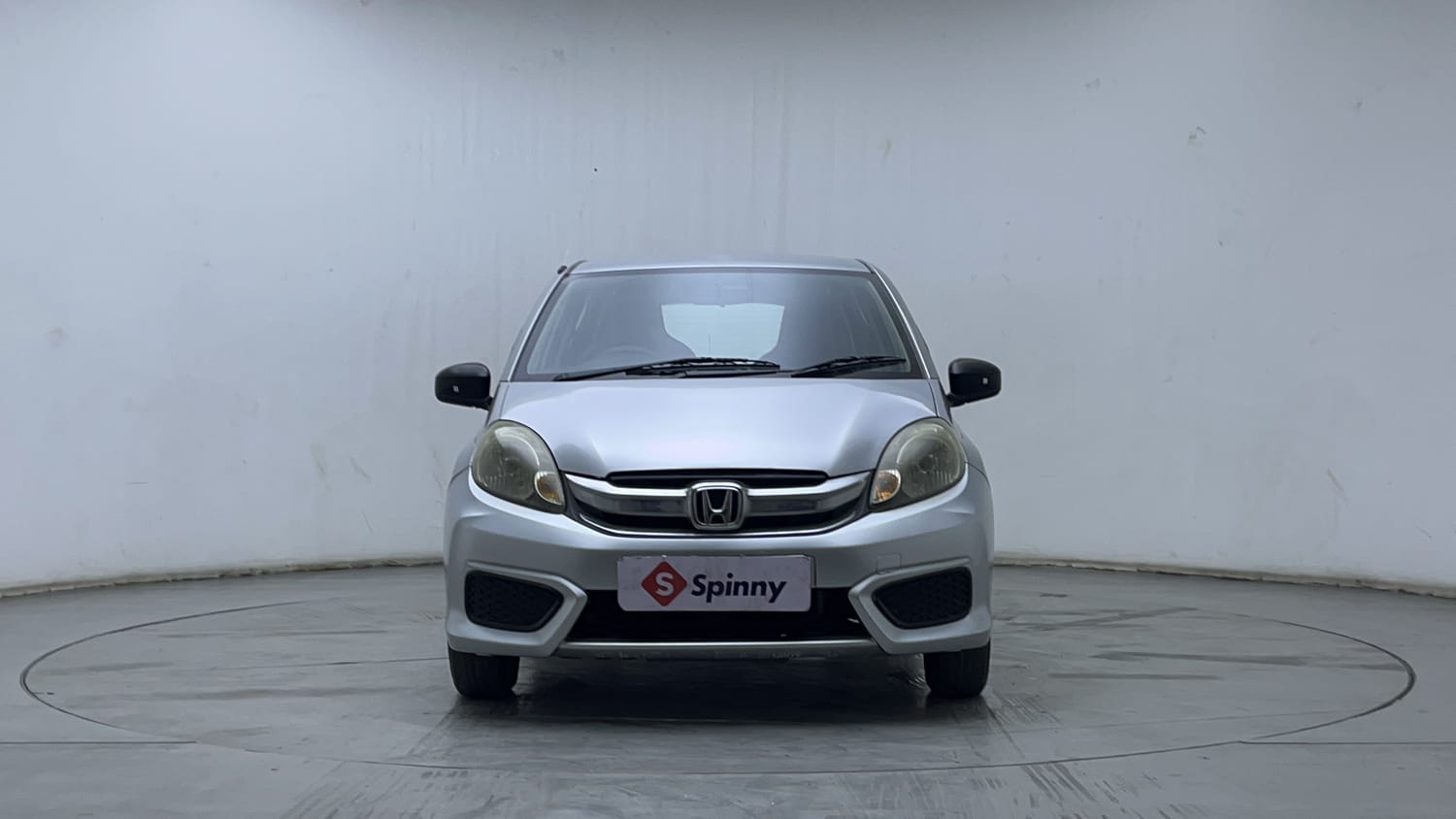 Used 2017 Honda Brio S MT Petrol Manual exterior FRONT VIEW