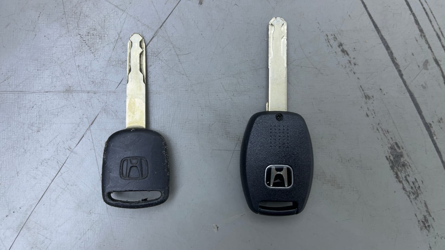 Used 2017 Honda Brio S MT Petrol Manual extra CAR KEY VIEW