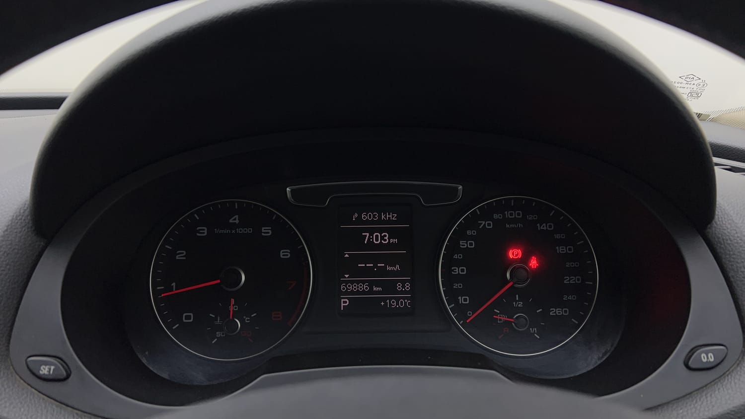 2017 Audi Q3 30 TFSI Premium-15