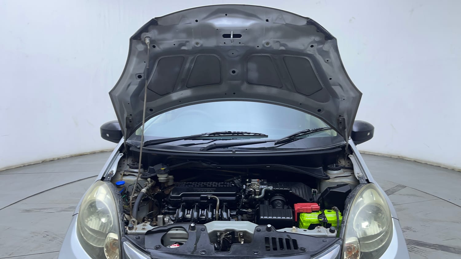 Used 2017 Honda Brio S MT Petrol Manual engine ENGINE & BONNET OPEN FRONT VIEW