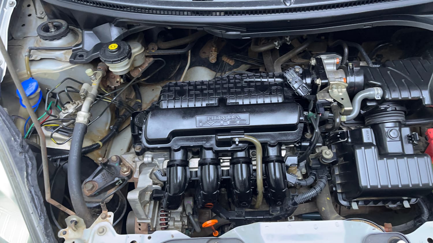 Used 2017 Honda Brio S MT Petrol Manual engine ENGINE RIGHT SIDE VIEW