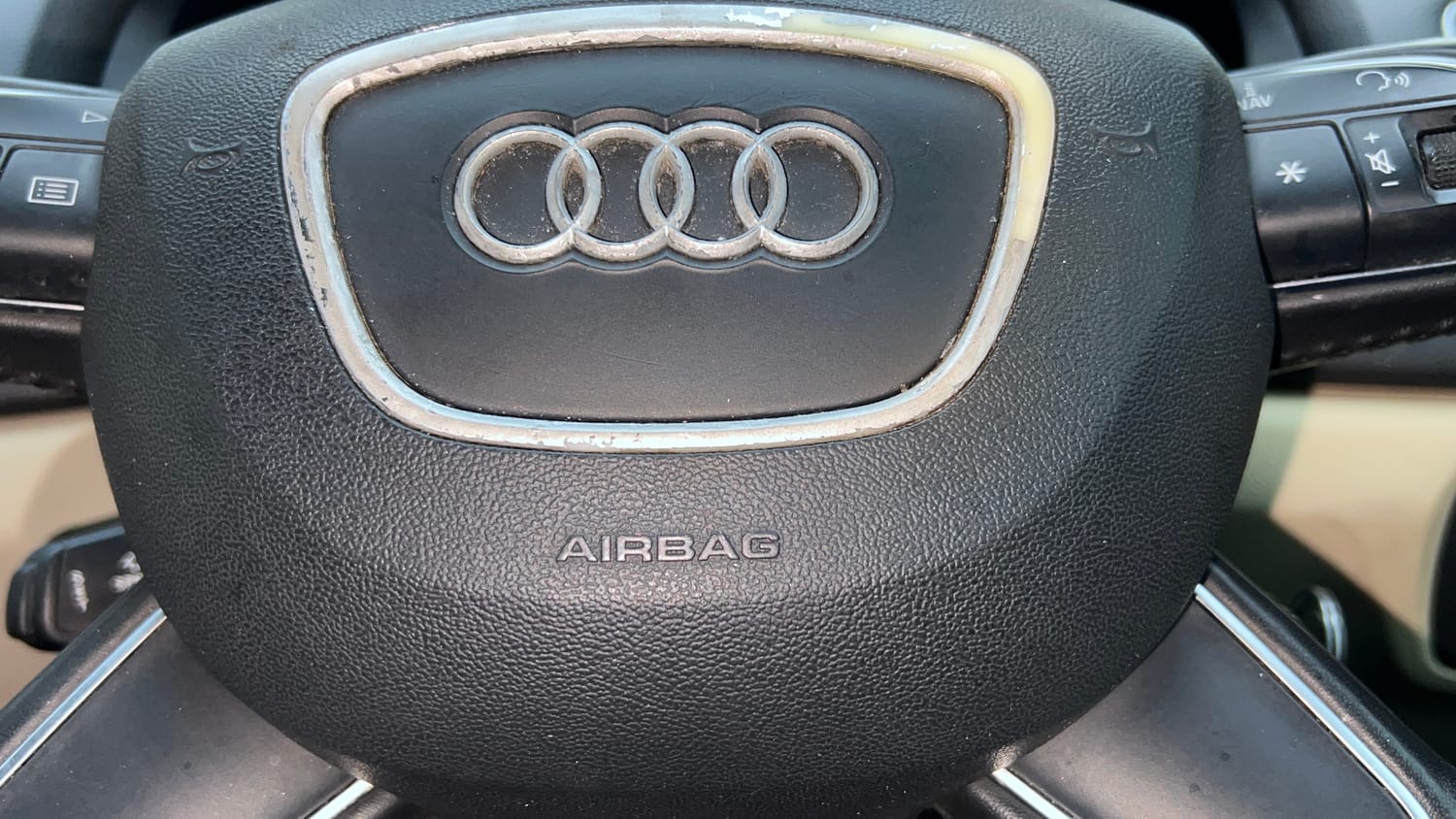 2017 Audi Q3 30 TFSI Premium-41