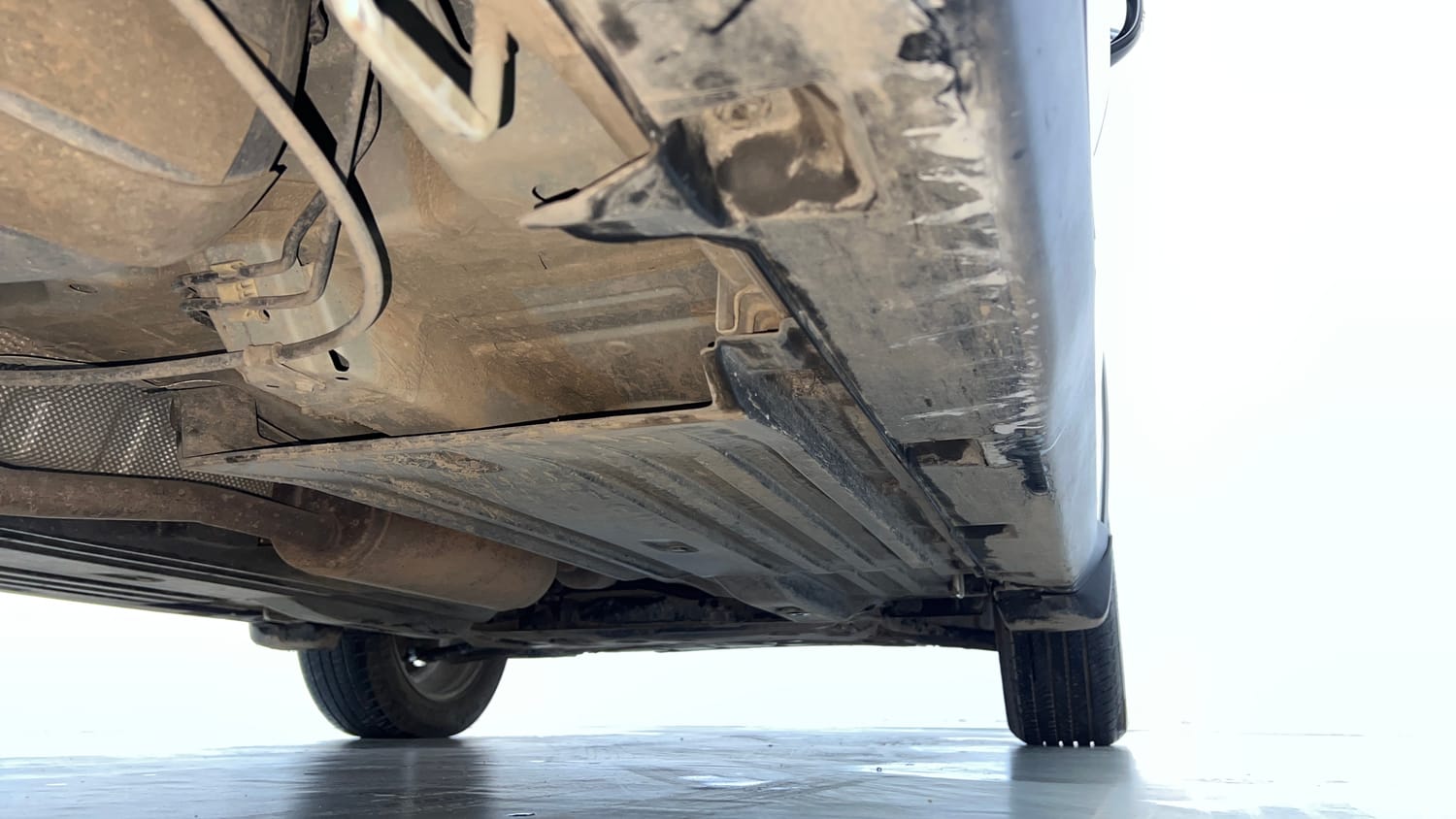 Used 2023 Toyota Urban Cruiser Hyryder G Hybrid Hybrid Automatic extra REAR RIGHT UNDERBODY VIEW
