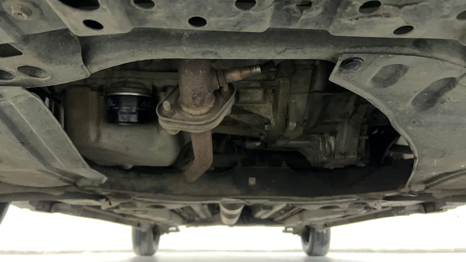Used 2015 Maruti Suzuki Swift Dzire VXI Petrol Manual extra FRONT LEFT UNDERBODY VIEW