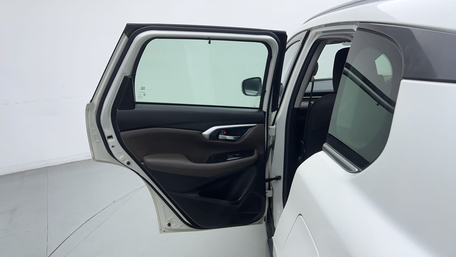 Used 2023 Toyota Urban Cruiser Hyryder G Hybrid Hybrid Automatic interior LEFT REAR DOOR OPEN VIEW