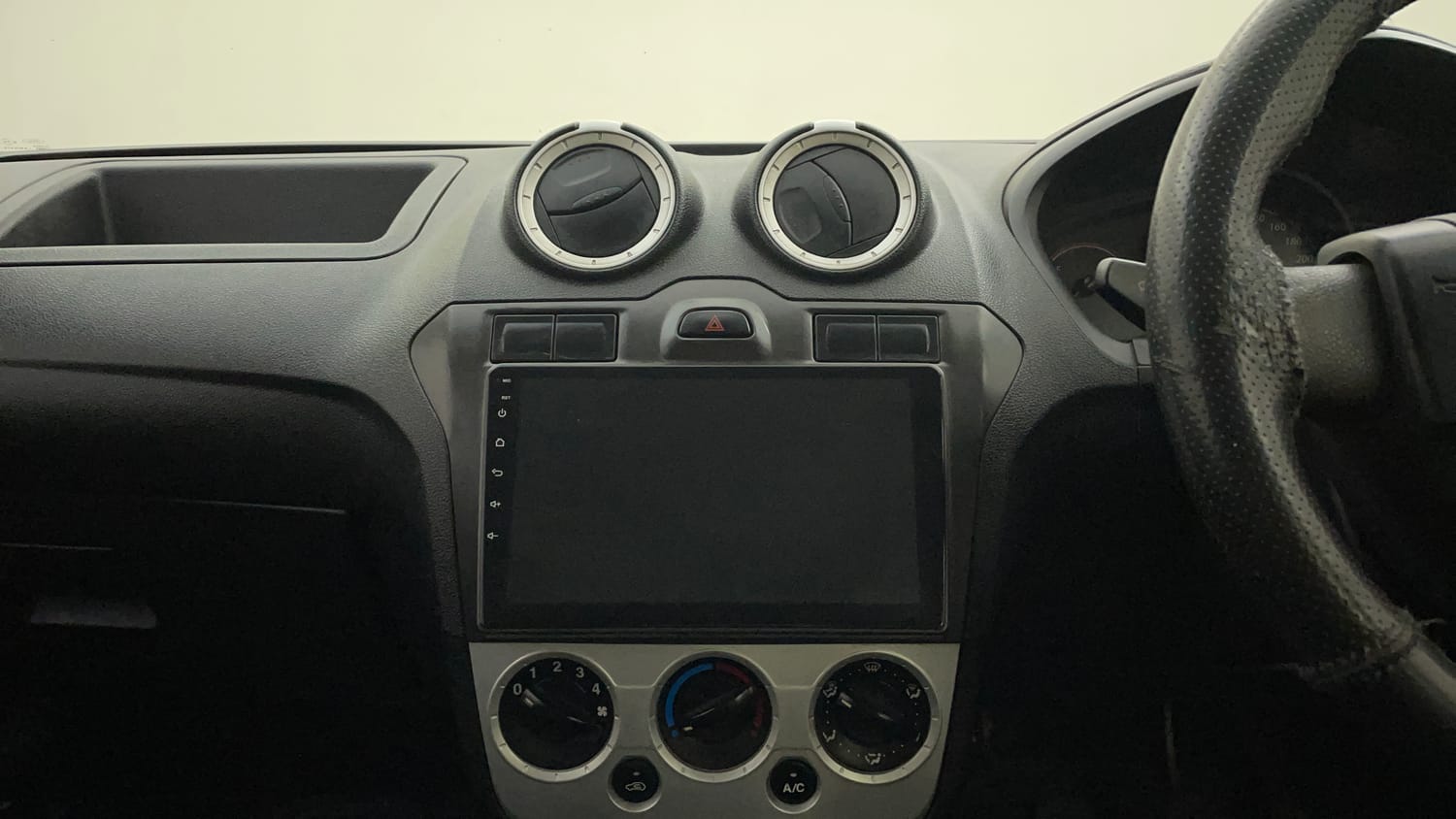 Used 2012 Ford Figo Duratec Petrol EXI 1.2 Petrol Manual interior MUSIC SYSTEM & AC CONTROL VIEW