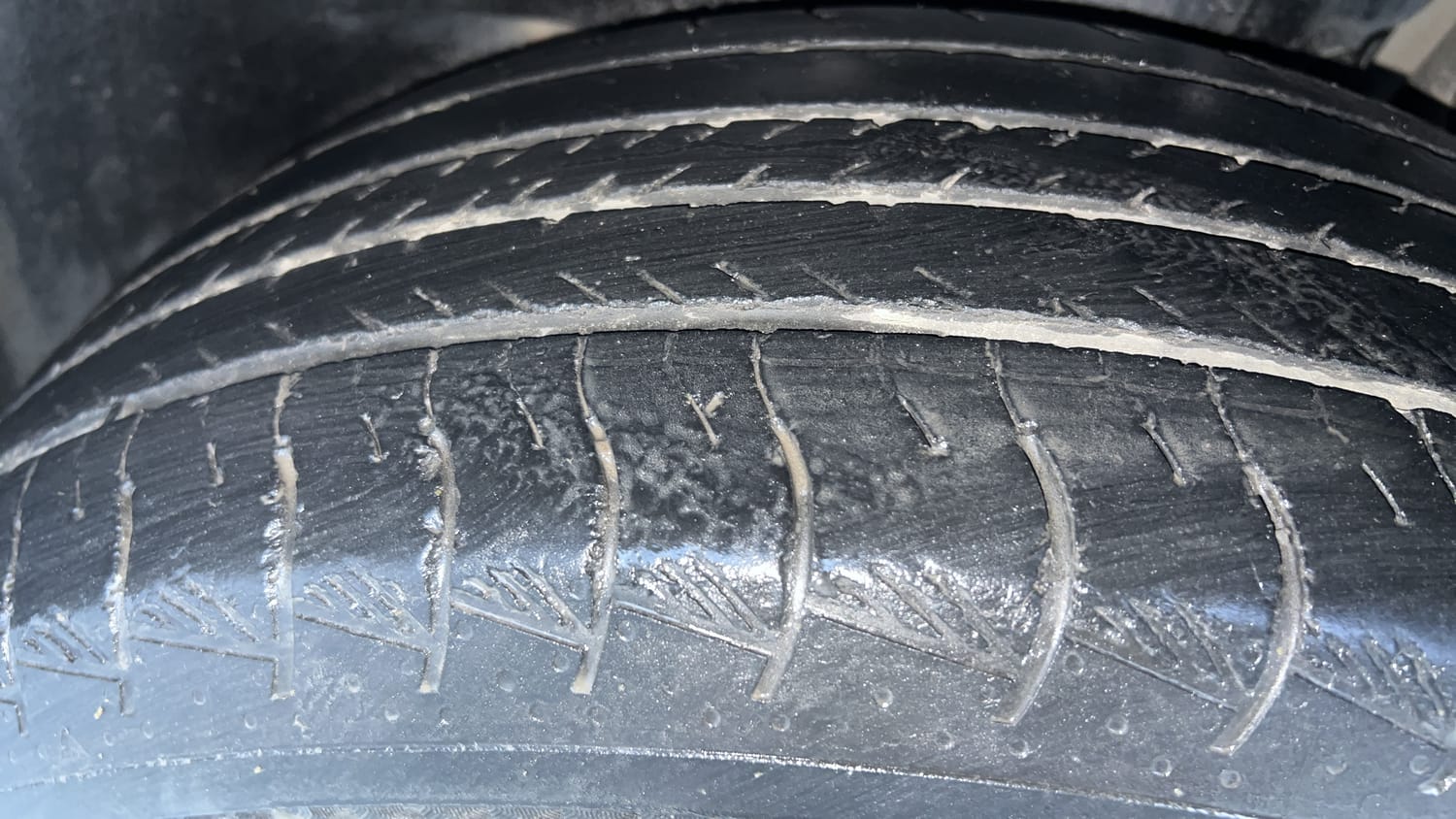 Used 2023 Toyota Urban Cruiser Hyryder G Hybrid Hybrid Automatic tyres LEFT REAR TYRE TREAD VIEW