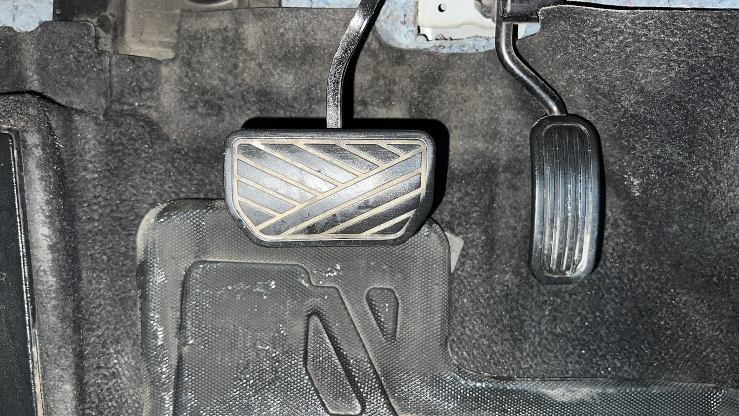 Used 2023 Toyota Urban Cruiser Hyryder G Hybrid Hybrid Automatic interior PEDALS VIEW