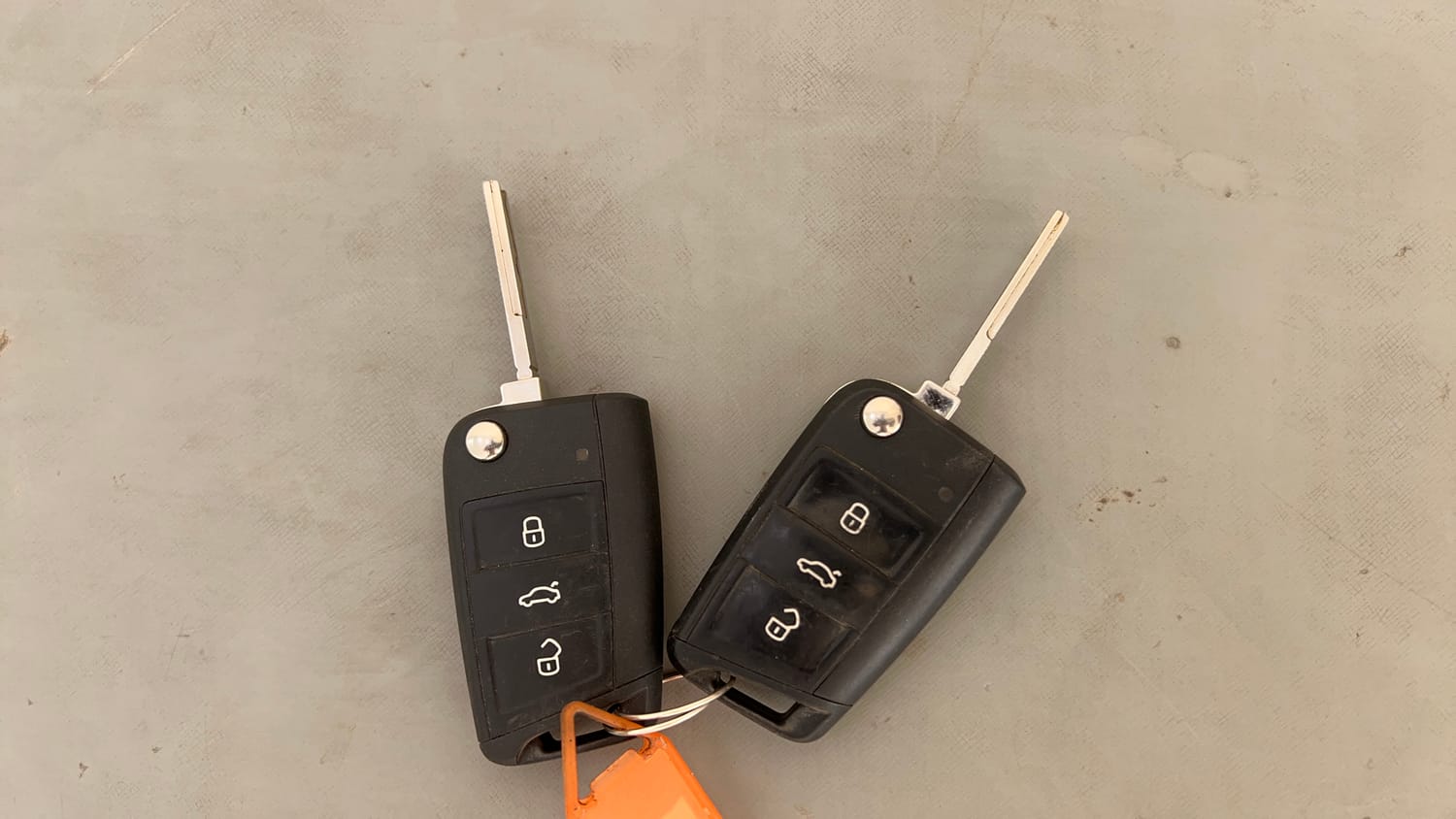 Used 2022 Skoda Kushaq Style 1.0L TSI AT Petrol Automatic extra CAR KEY VIEW