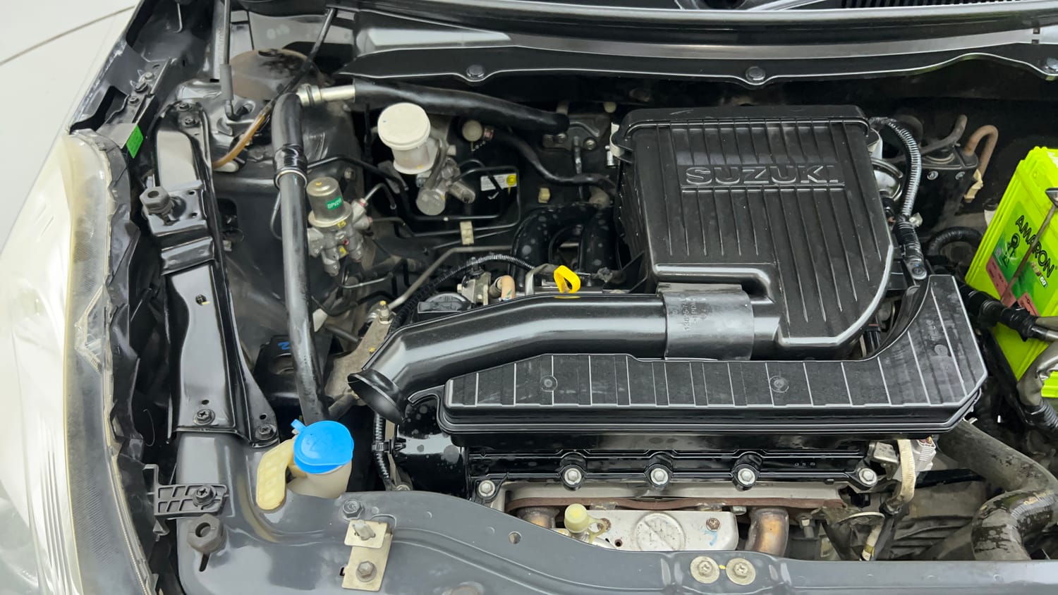 Used 2015 Maruti Suzuki Swift Dzire VXI Petrol Manual engine ENGINE RIGHT SIDE VIEW