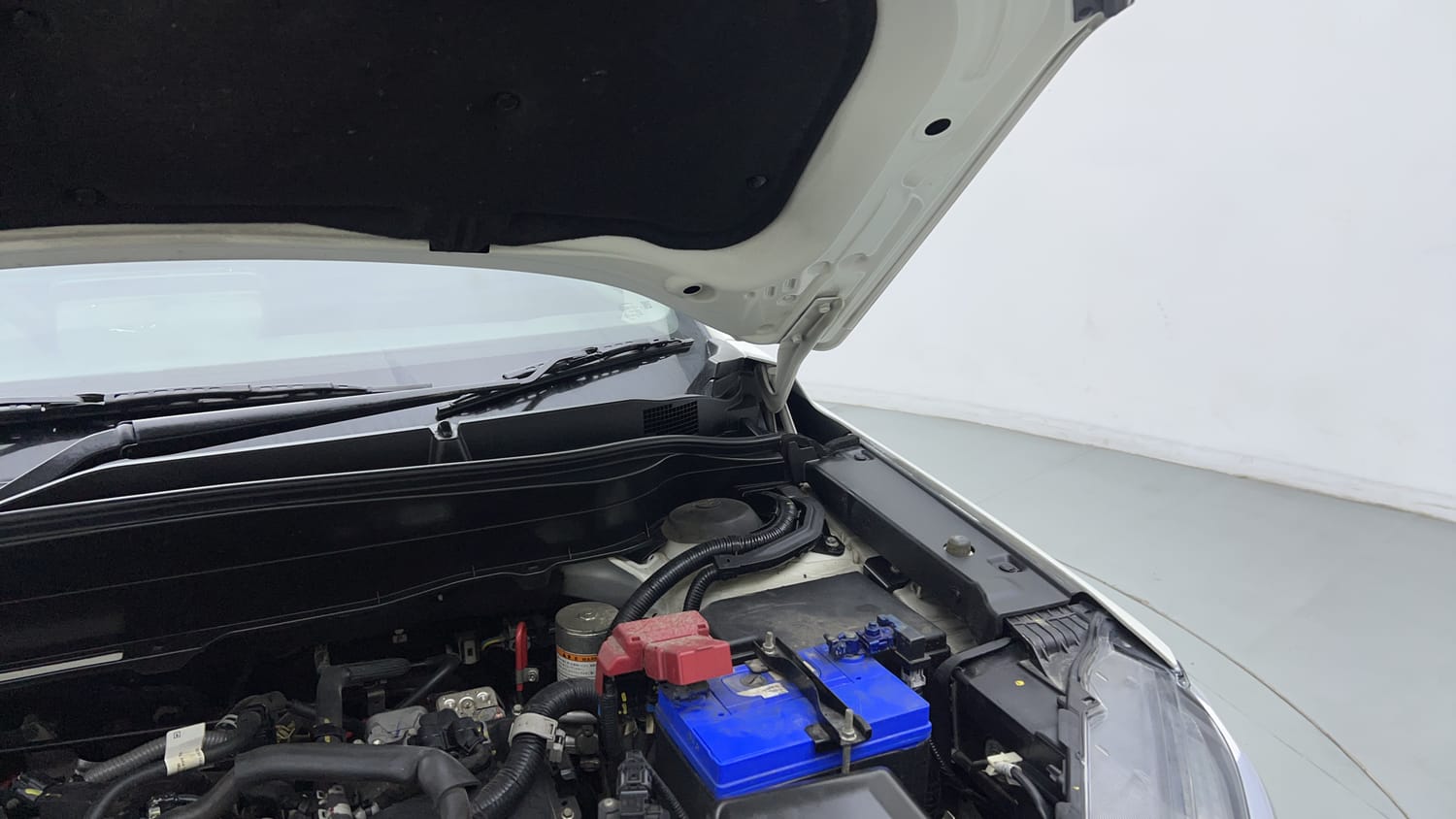 Used 2023 Toyota Urban Cruiser Hyryder G Hybrid Hybrid Automatic engine ENGINE LEFT SIDE HINGE & APRON VIEW