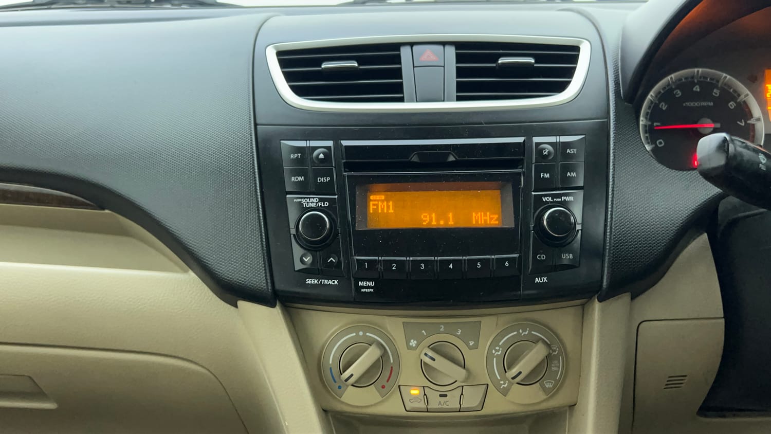 Used 2015 Maruti Suzuki Swift Dzire VXI Petrol Manual interior MUSIC SYSTEM & AC CONTROL VIEW