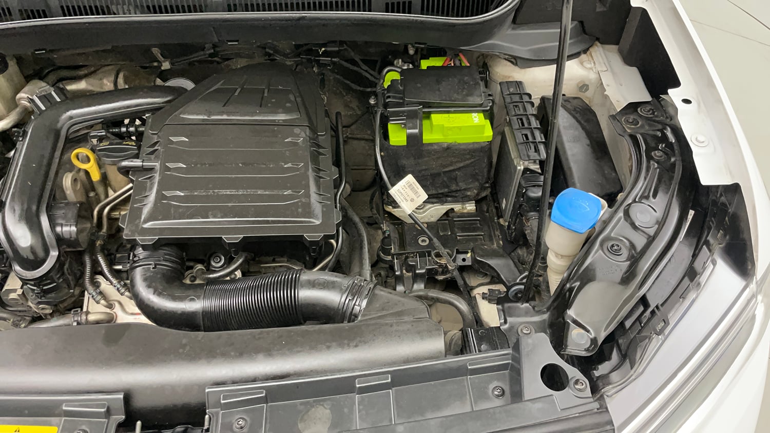 Used 2022 Volkswagen Taigun Topline 1.0 TSI MT Petrol Manual engine ENGINE LEFT SIDE VIEW